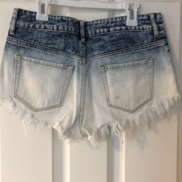 Blue to white obmré jean shorts - Picture 4 of 6